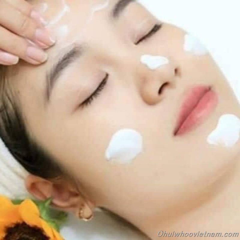 Kem massage Ohui Tender Massage Cream cung cấp sinh khí cho làn da