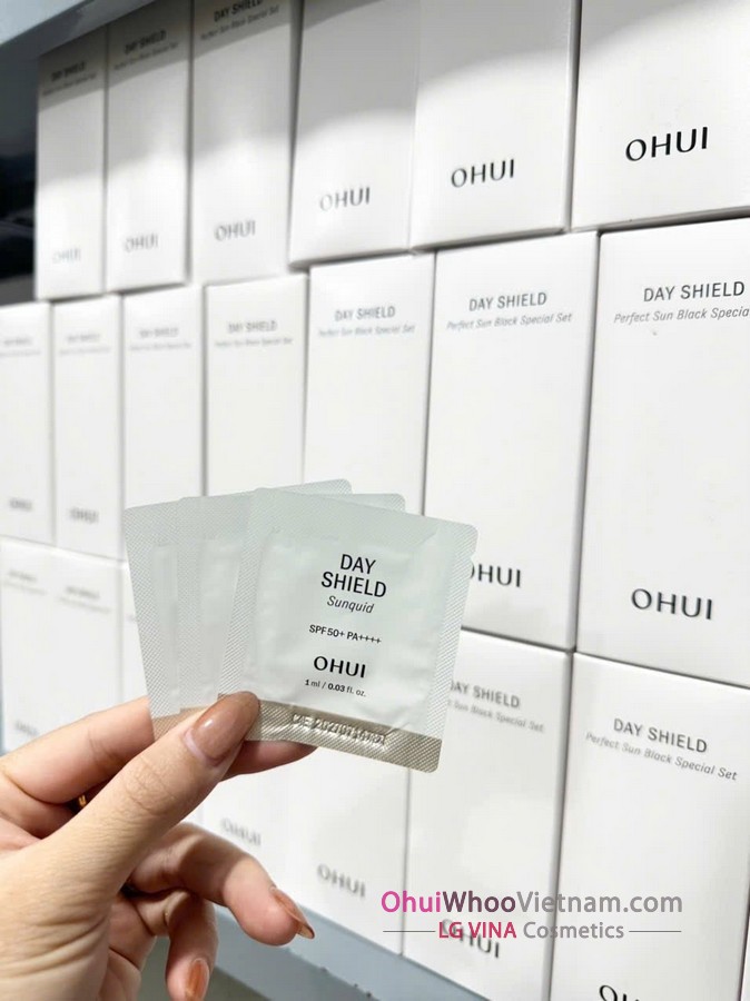 Sample Chống Nắng Ohui Day Shield Perfect Sun Black: Khắc Phục Sạm Nám
