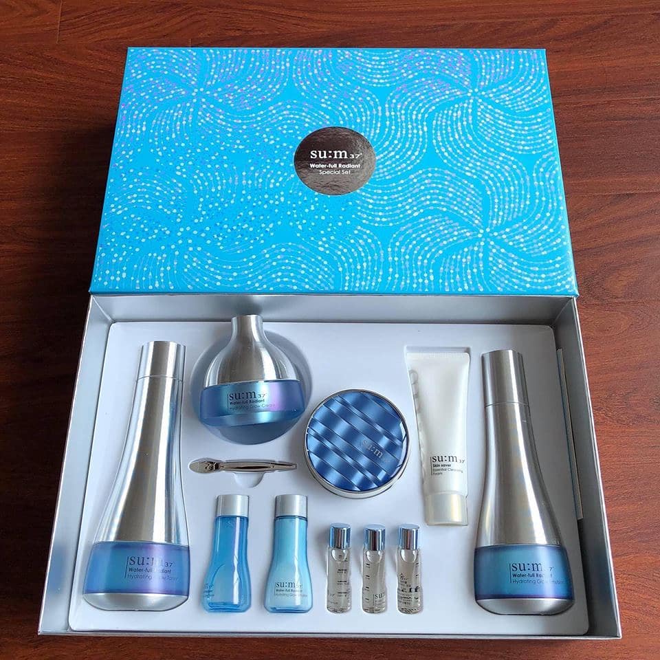 Bộ mỹ phẩm Su:m37 xanh Water-Full Radiant Hydrating Glow Special Gift