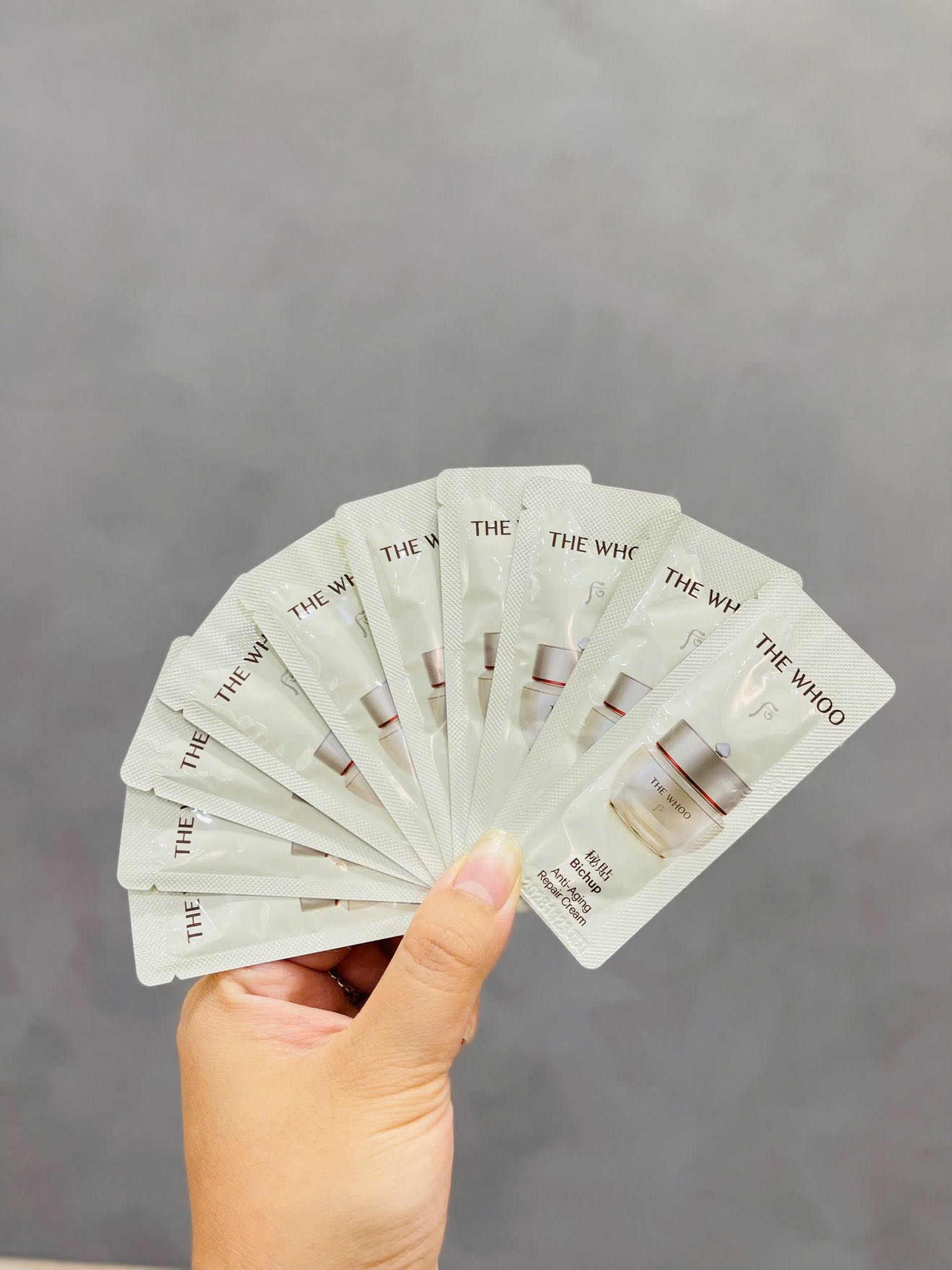 Sample Kem Dưỡng Tự Nhuận Da Whoo Bichup Anti Anging Repair Cream