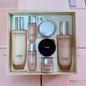 Set Ohui Miracle Moisture Cấp Ẩm Dưỡng Da Trắng Hồng 7 Sản Phẩm (Tặng Phấn Nước)