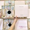 Set Ohui Miracle Moisture Cấp Ẩm Dưỡng Da Trắng Hồng 7 Sản Phẩm (Tặng Phấn Nước)